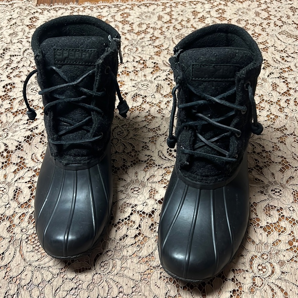 Sperry Black Duck Boots women’s size 7.5M